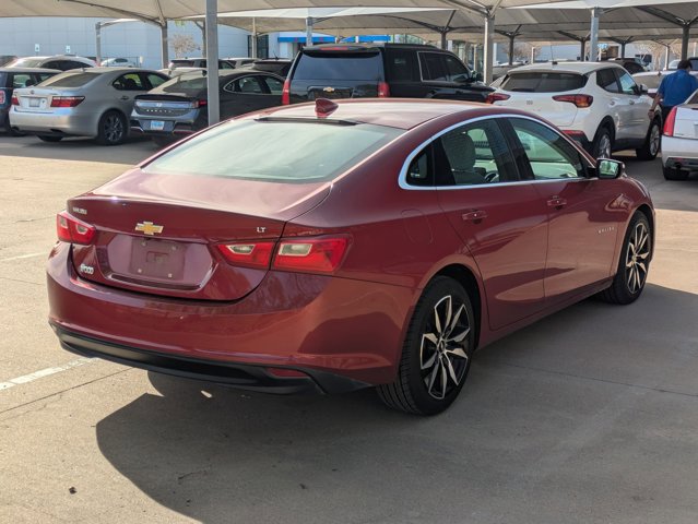Used 2017 Chevrolet Malibu LT image 5