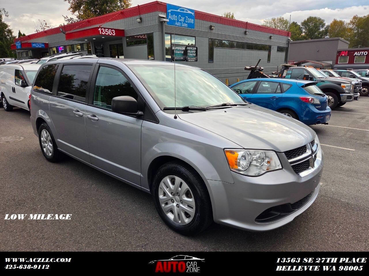 Used 2018 Dodge Grand Caravan SE w/ UConnect Hands-Free Group