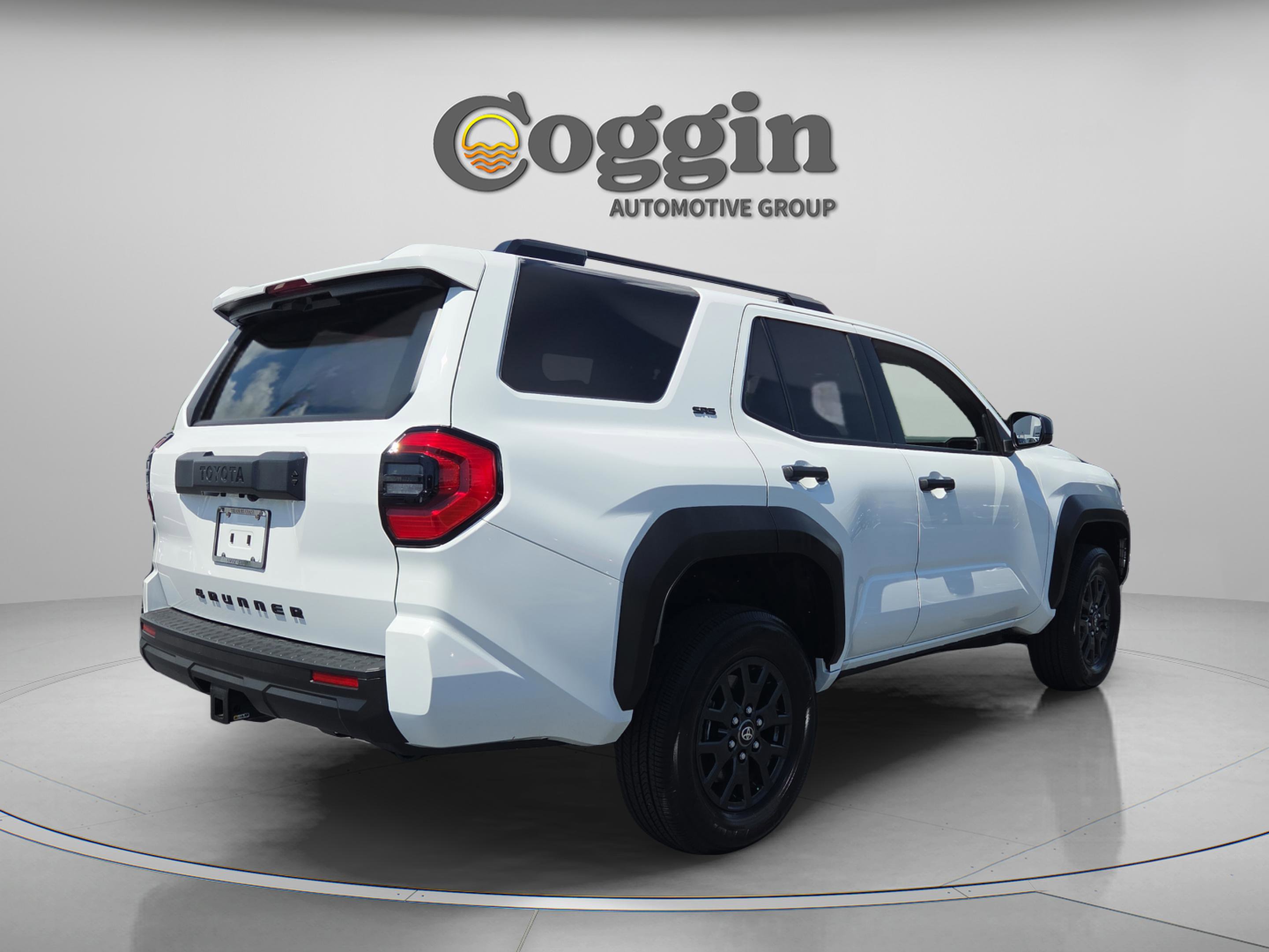 Used 2025 Toyota 4Runner SR5 image 5