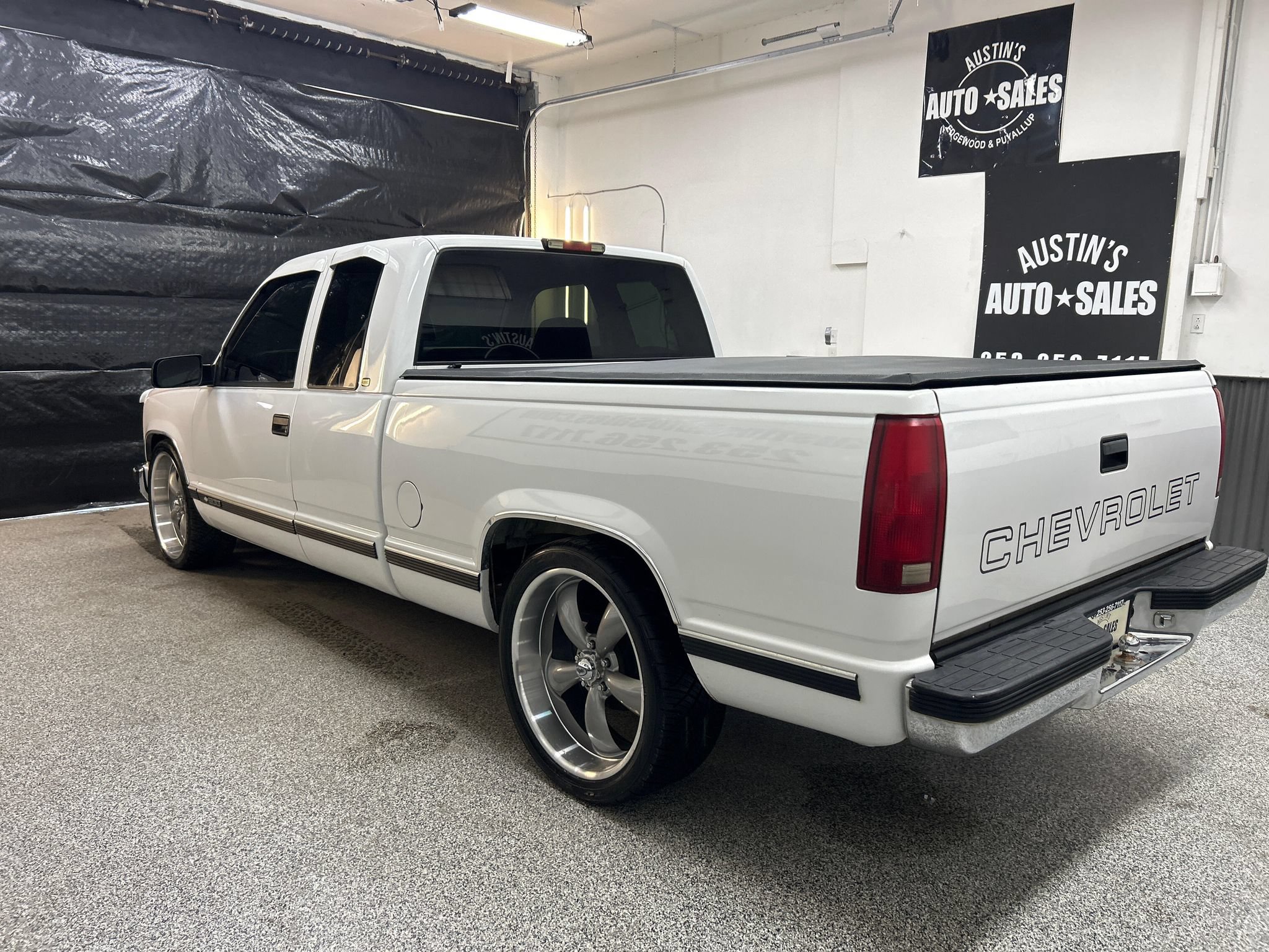 Used 1997 Chevrolet Silverado 1500 2WD Extended Cab image 4