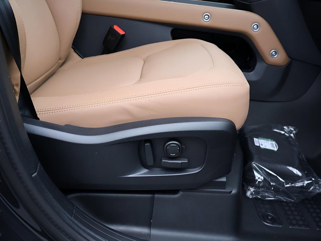 New 2026 Land Rover Defender 110 S image 11