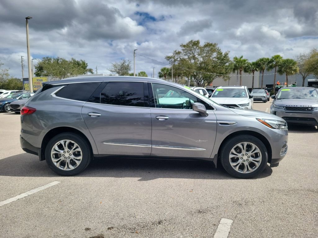 Used 2019 Buick Enclave Avenir image 3