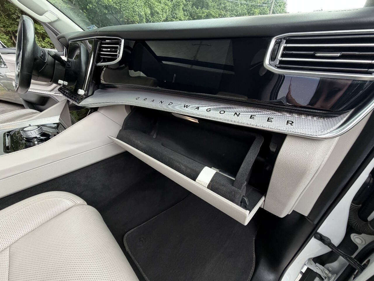 Used 2022 Jeep Grand Wagoneer Series I AWD/4WD image 24