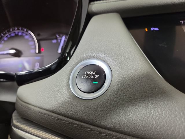 Used 2018 Cadillac XT5 Luxury w/ Driver Awareness Package FWD image 25