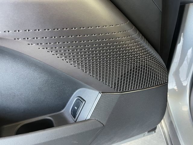 Used 2024 Cadillac Lyriq Tech AWD/4WD image 25