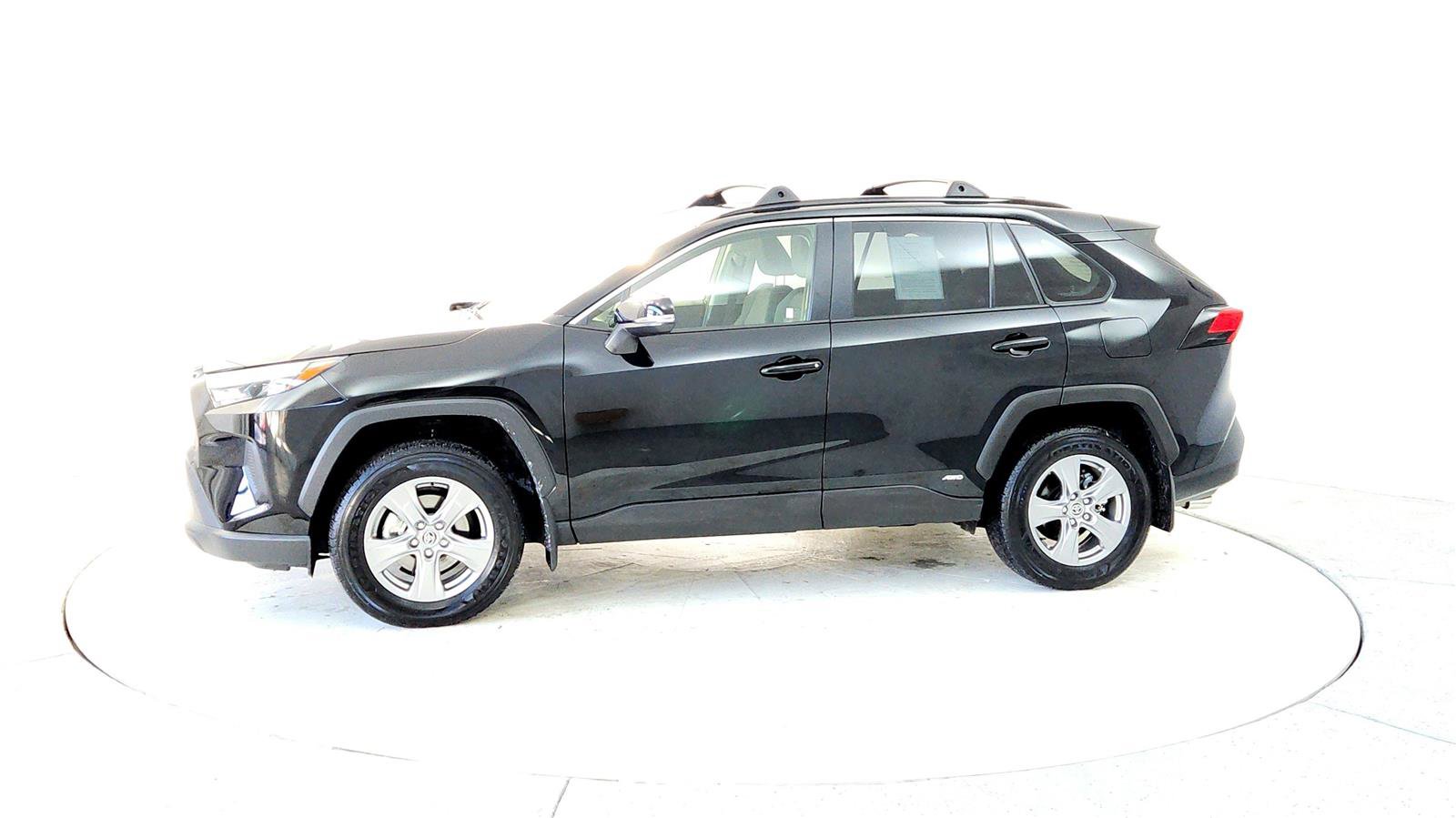 Certified 2025 Toyota RAV4 XLE image 3