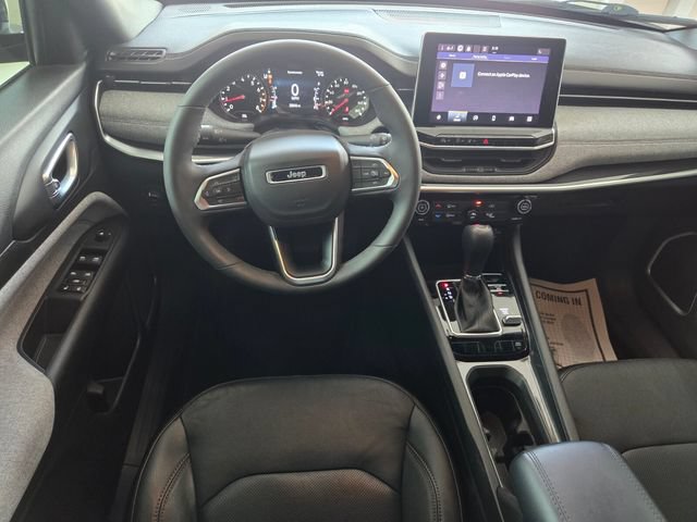 Used 2023 Jeep Compass Latitude AWD/4WD image 7