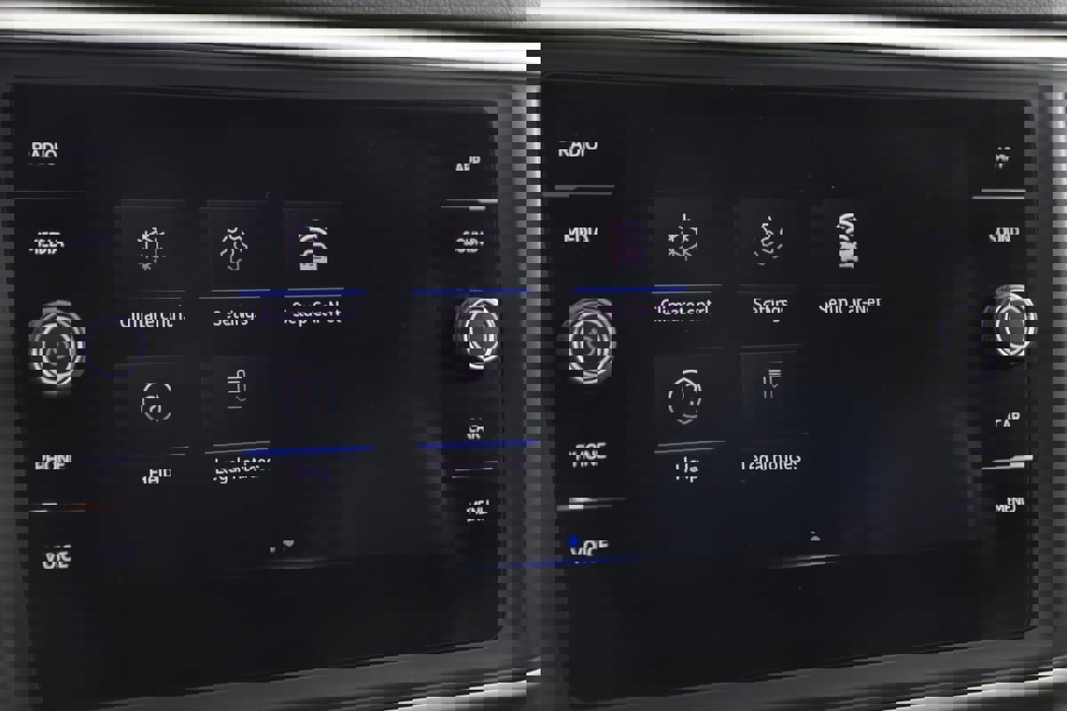 Used 2021 Volkswagen Atlas SE image 33