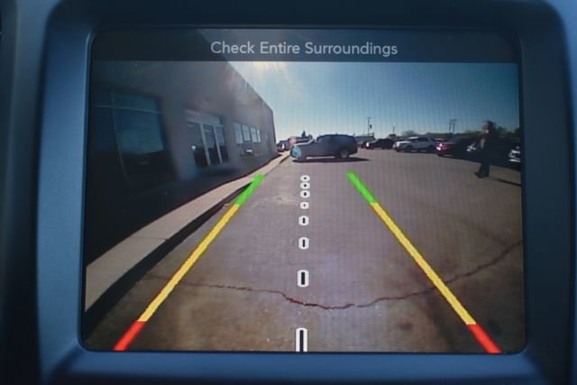 Used 2018 Jeep Cherokee Trailhawk w/ Cold Weather Group AWD/4WD image 26