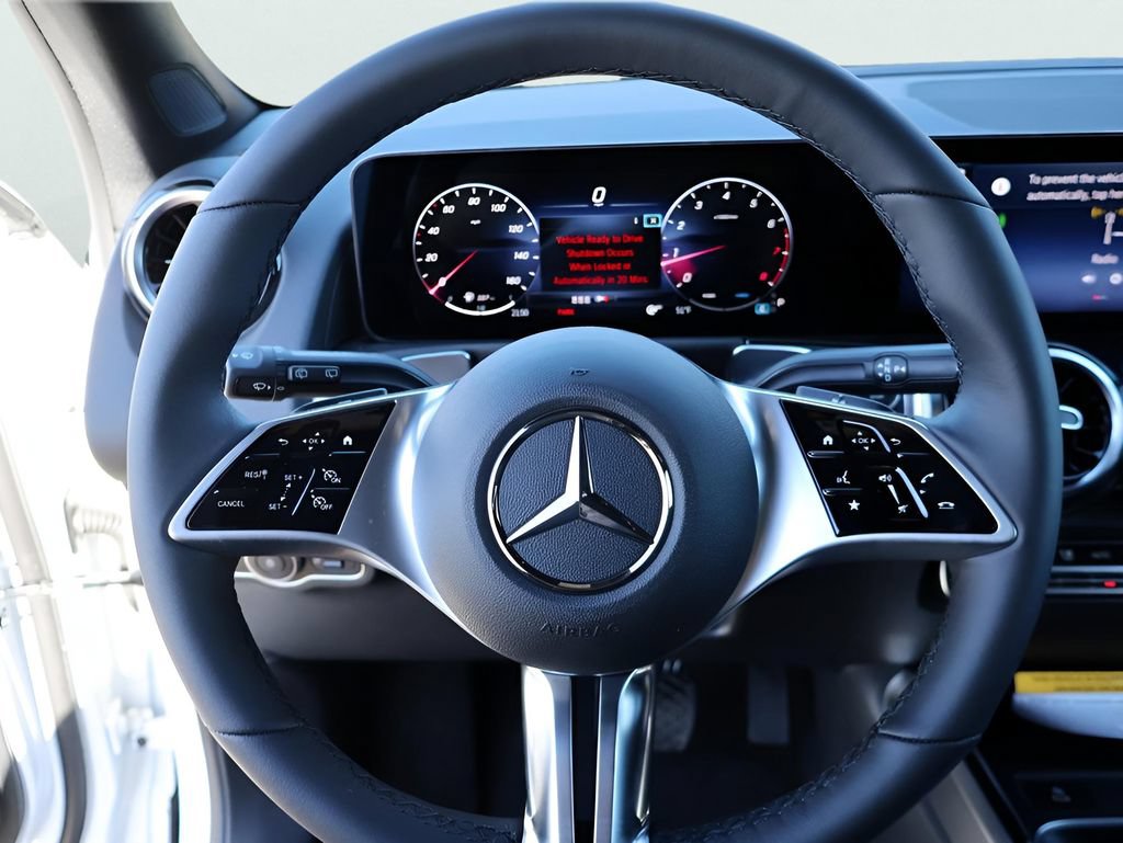New 2026 Mercedes-Benz GLB 250 4MATIC image 31