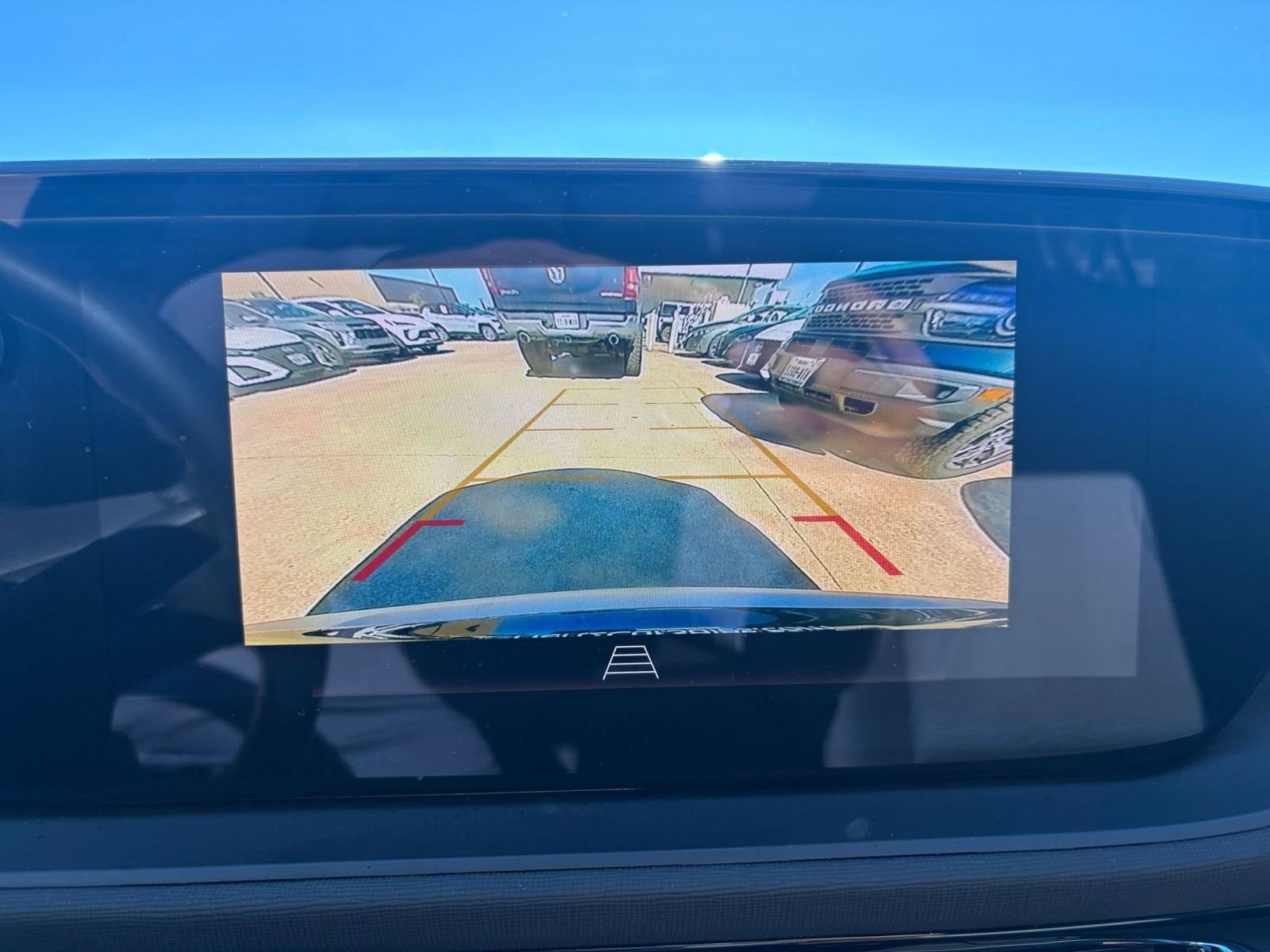 Used 2025 Buick Envista Sport Touring image 22