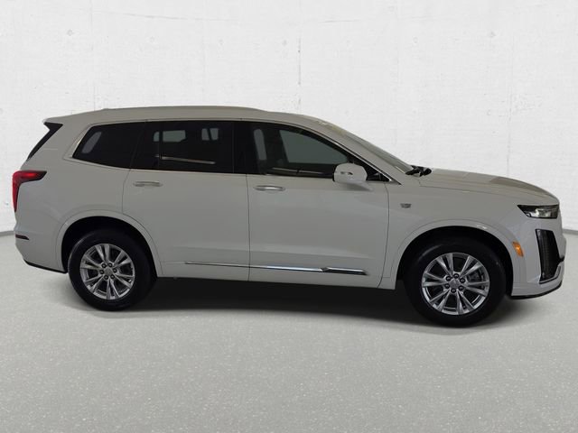 Certified 2022 Cadillac XT6 Luxury w/ LPO, Floor Liner Package AWD/4WD image 4