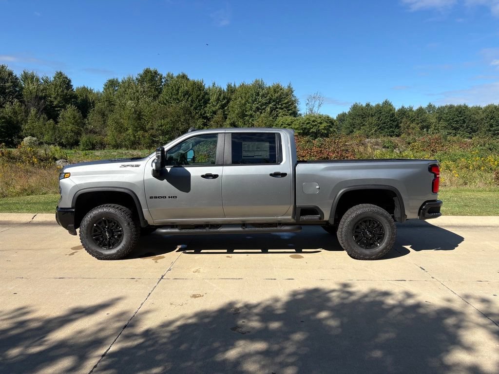 New 2026 Chevrolet Silverado 2500 ZR2 w/ LPO, Dark Essentials Package AWD/4WD image 6