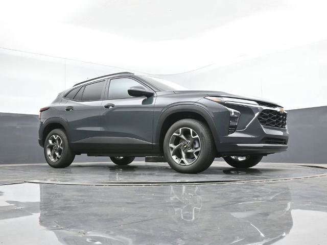 New 2026 Chevrolet Trax LT w/ Driver Confidence Package image 15