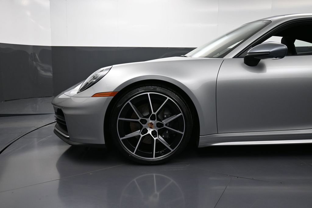 New 2026 Porsche 911 Carrera T RWD image 12