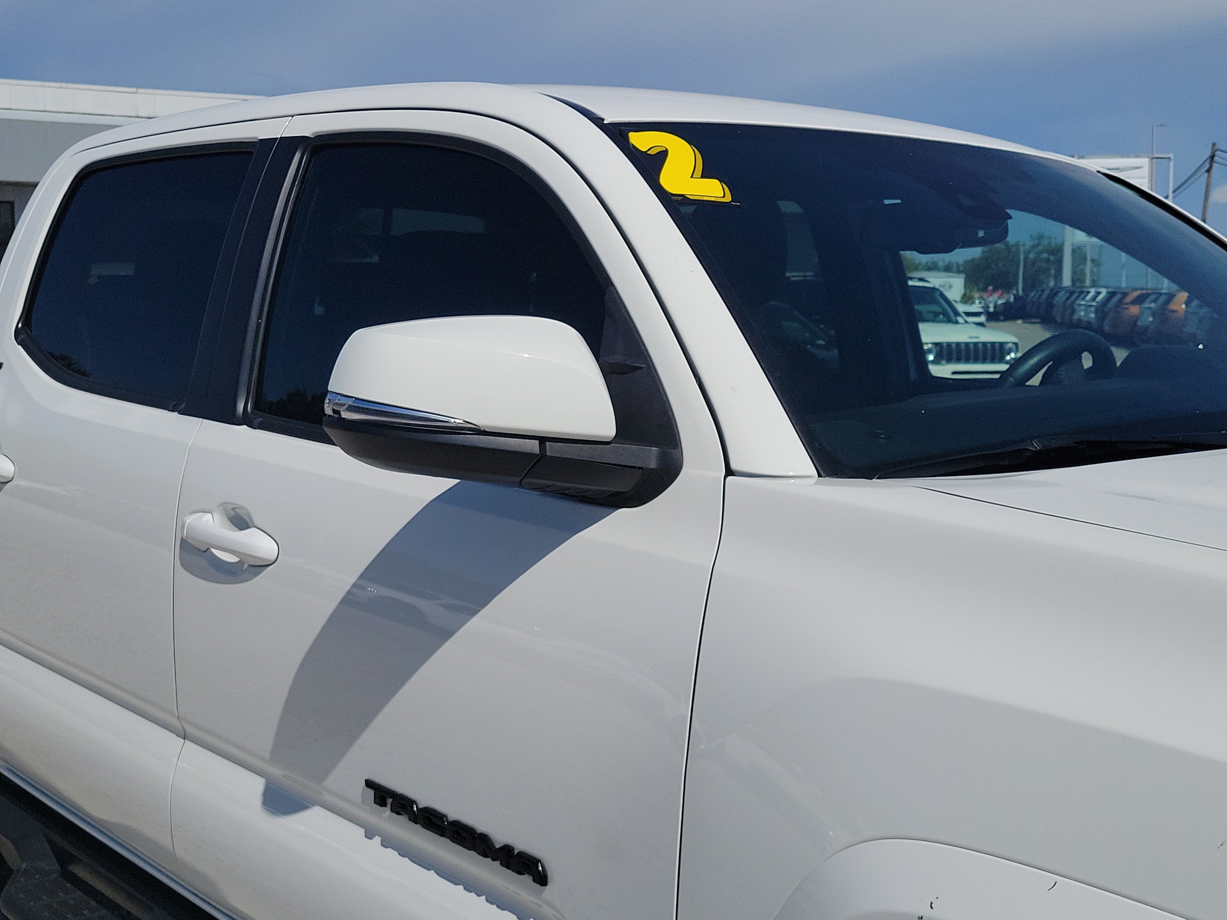 Used 2022 Toyota Tacoma TRD Sport w/ Technology Package AWD/4WD image 9