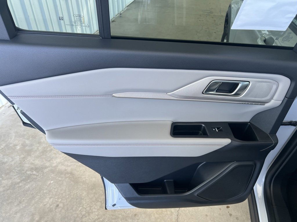 New 2026 Ford Explorer Active image 16