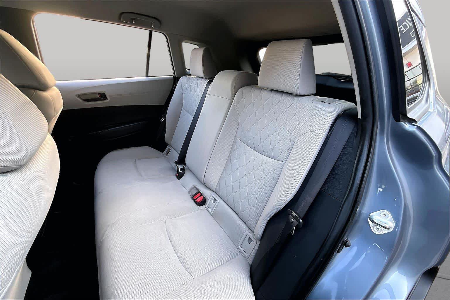 Used 2022 Toyota Corolla Cross LE FWD image 20