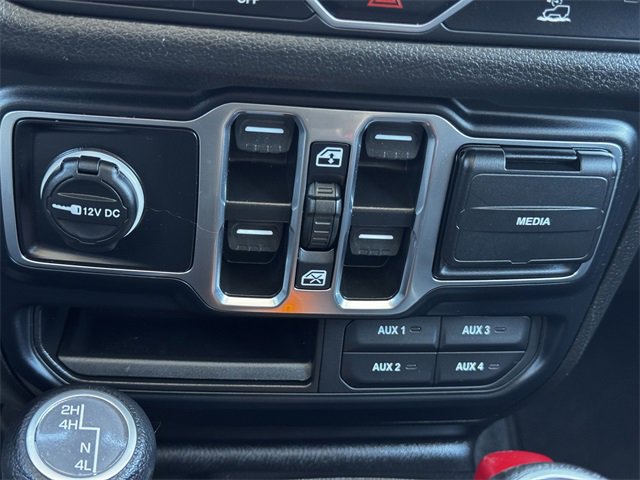 Certified 2024 Jeep Wrangler Sport S image 36