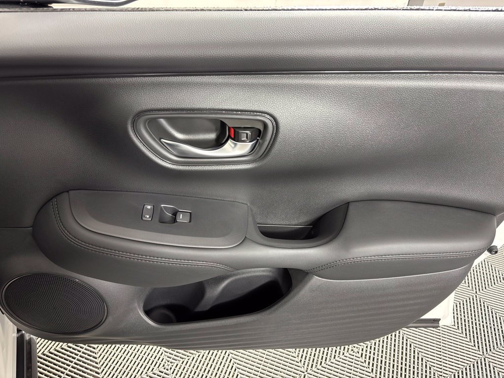 Used 2027 Honda HR-V LX image 21