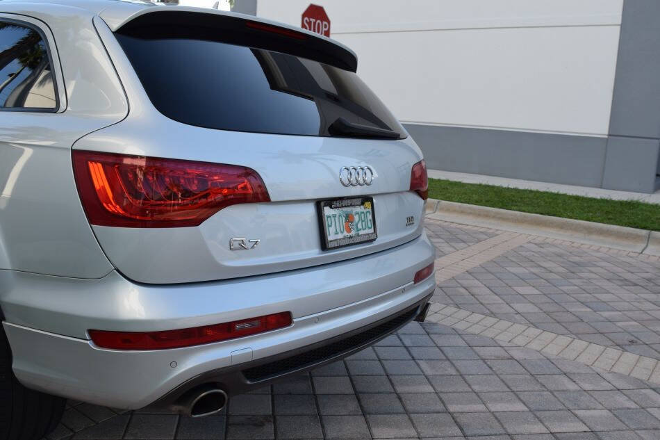 Used 2015 Audi Q7 TDI Prestige w/ Prestige Package AWD/4WD image 18