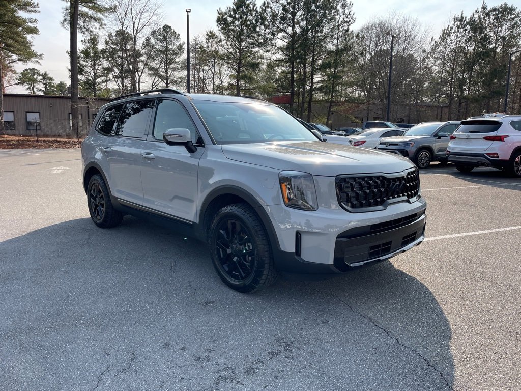 Used 2025 Kia Telluride EX image 4