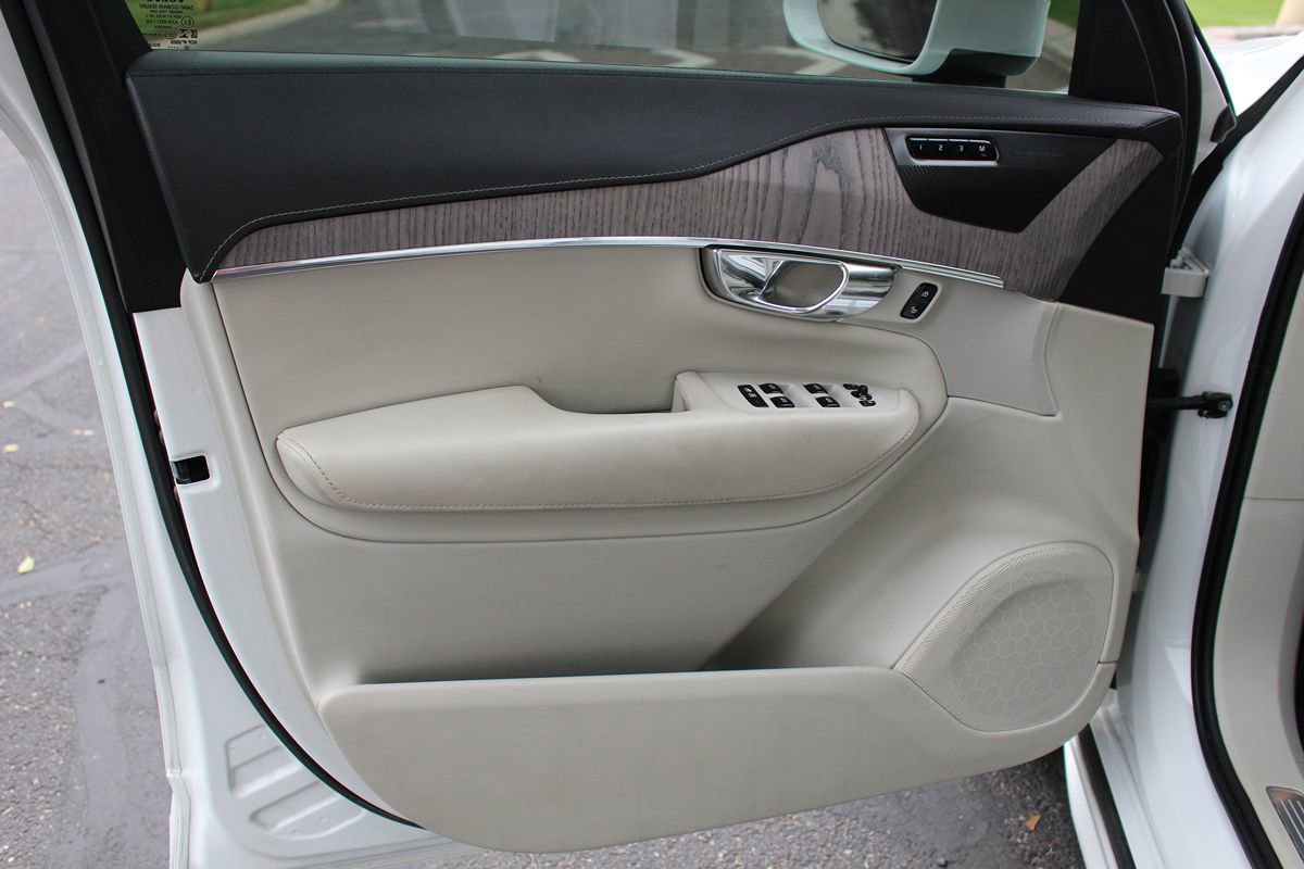 Used 2021 Volvo XC90 T6 Inscription image 10