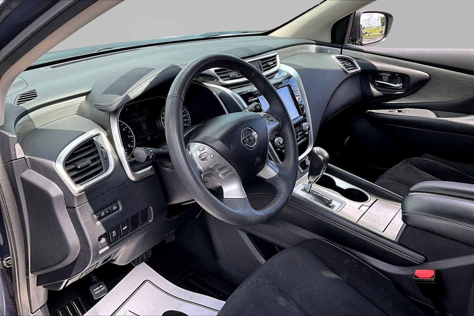 Used 2017 Nissan Murano S AWD/4WD image 16