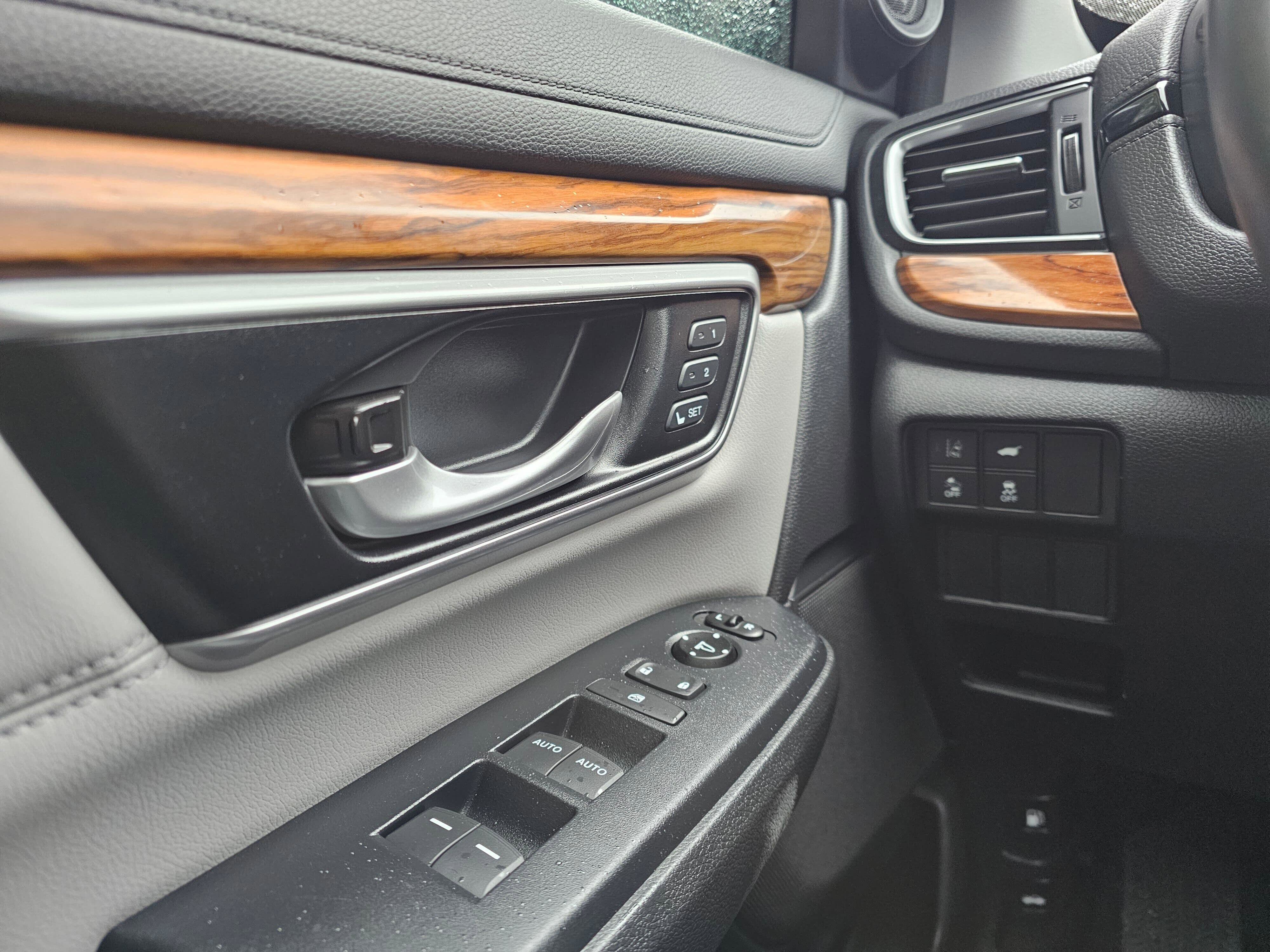 Certified 2019 Honda CR-V Touring image 31