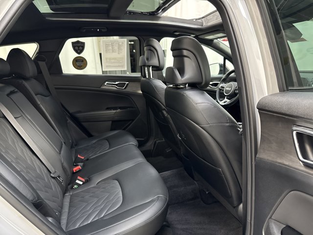 Used 2025 Kia Sportage X-Pro Prestige image 32
