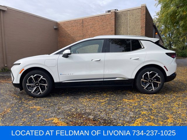Certified 2024 Chevrolet Equinox EV LT FWD image 2