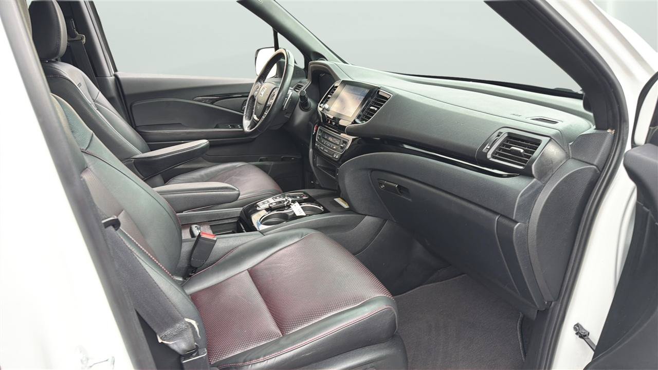 Used 2021 Honda Ridgeline Black Edition image 16