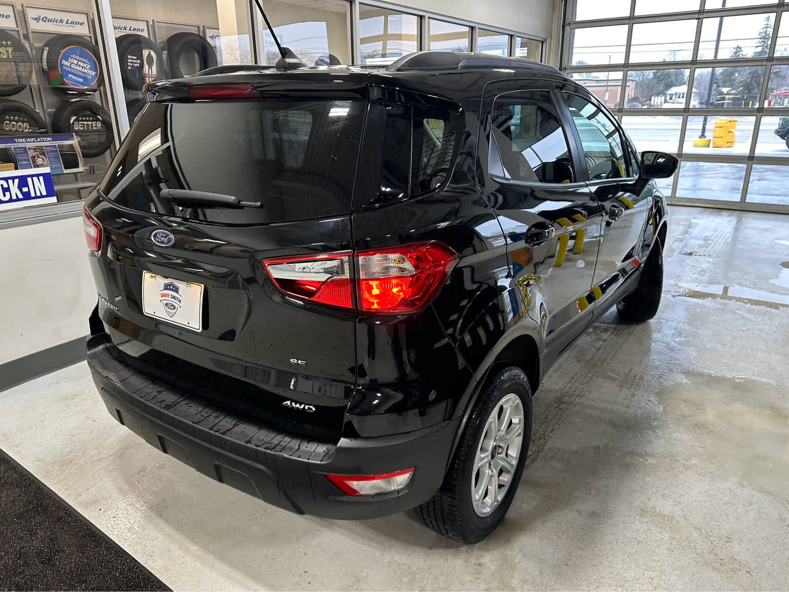 Used 2022 Ford EcoSport SE w/ SE Convenience Package image 9