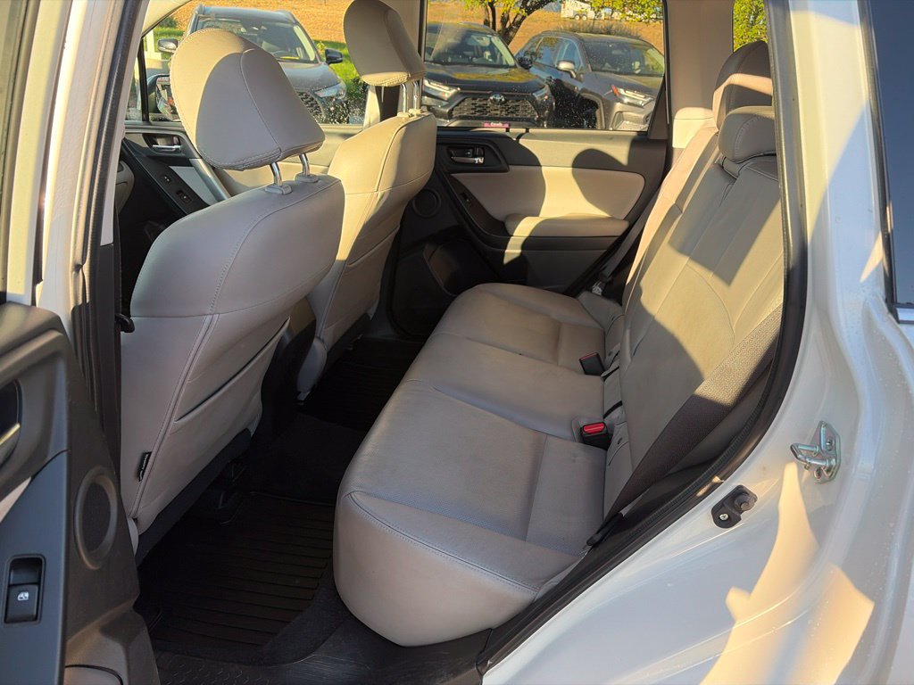 Used 2015 Subaru Forester 2.5i Limited AWD/4WD image 21