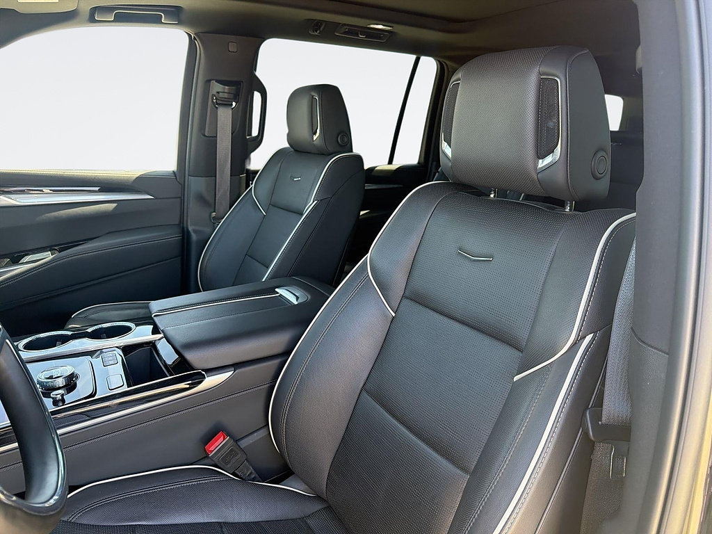 Certified 2025 Cadillac Escalade ESV Sport AWD/4WD image 20