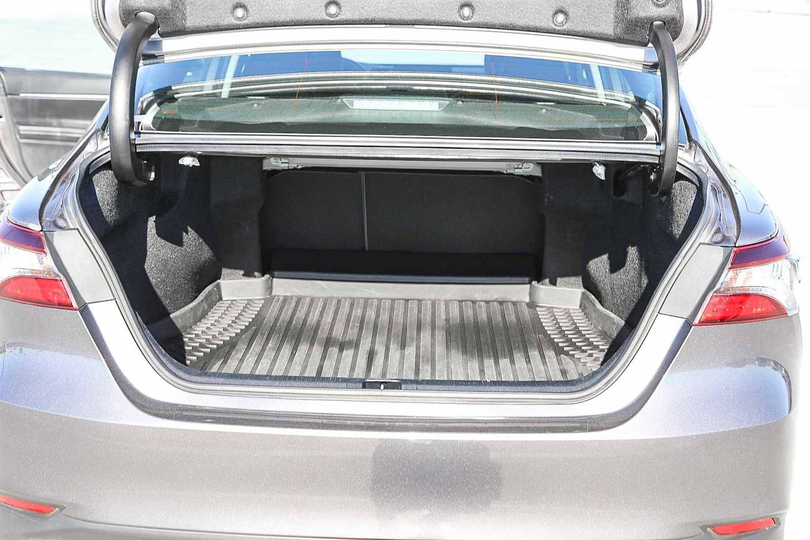 Certified 2024 Toyota Camry LE image 24