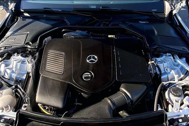 Used 2025 Mercedes-Benz C 300 4MATIC Sedan image 26