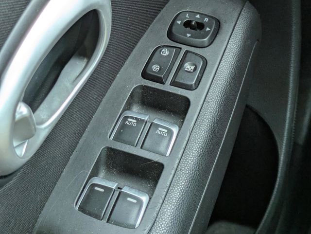 Used 2018 Kia Soul + FWD image 18