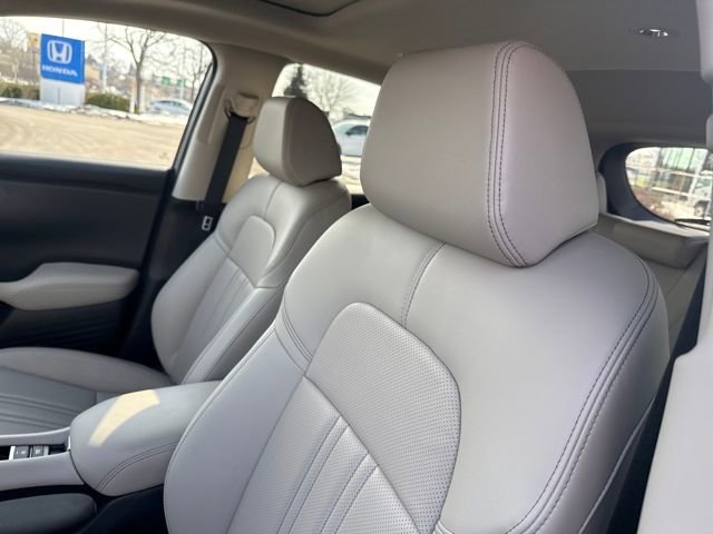 Certified 2025 Honda HR-V EX-L image 11