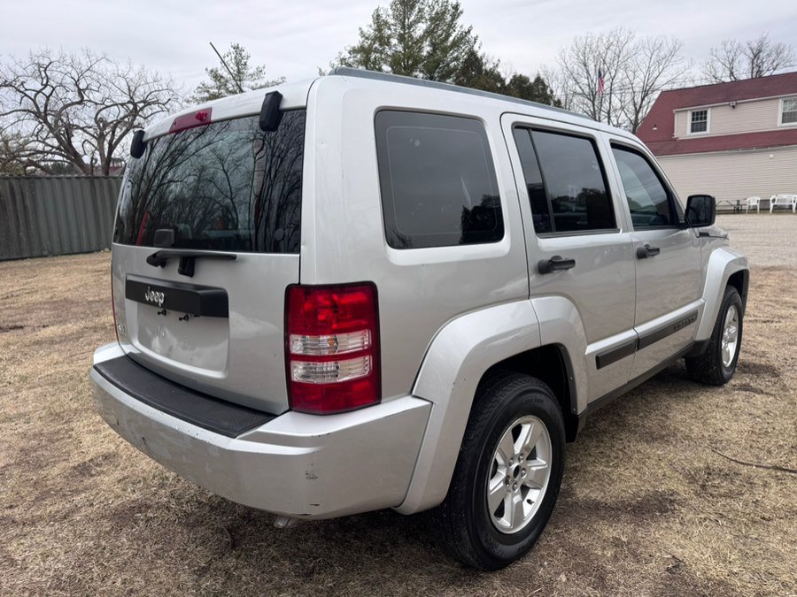Used 2012 Jeep Liberty Sport AWD/4WD image 3