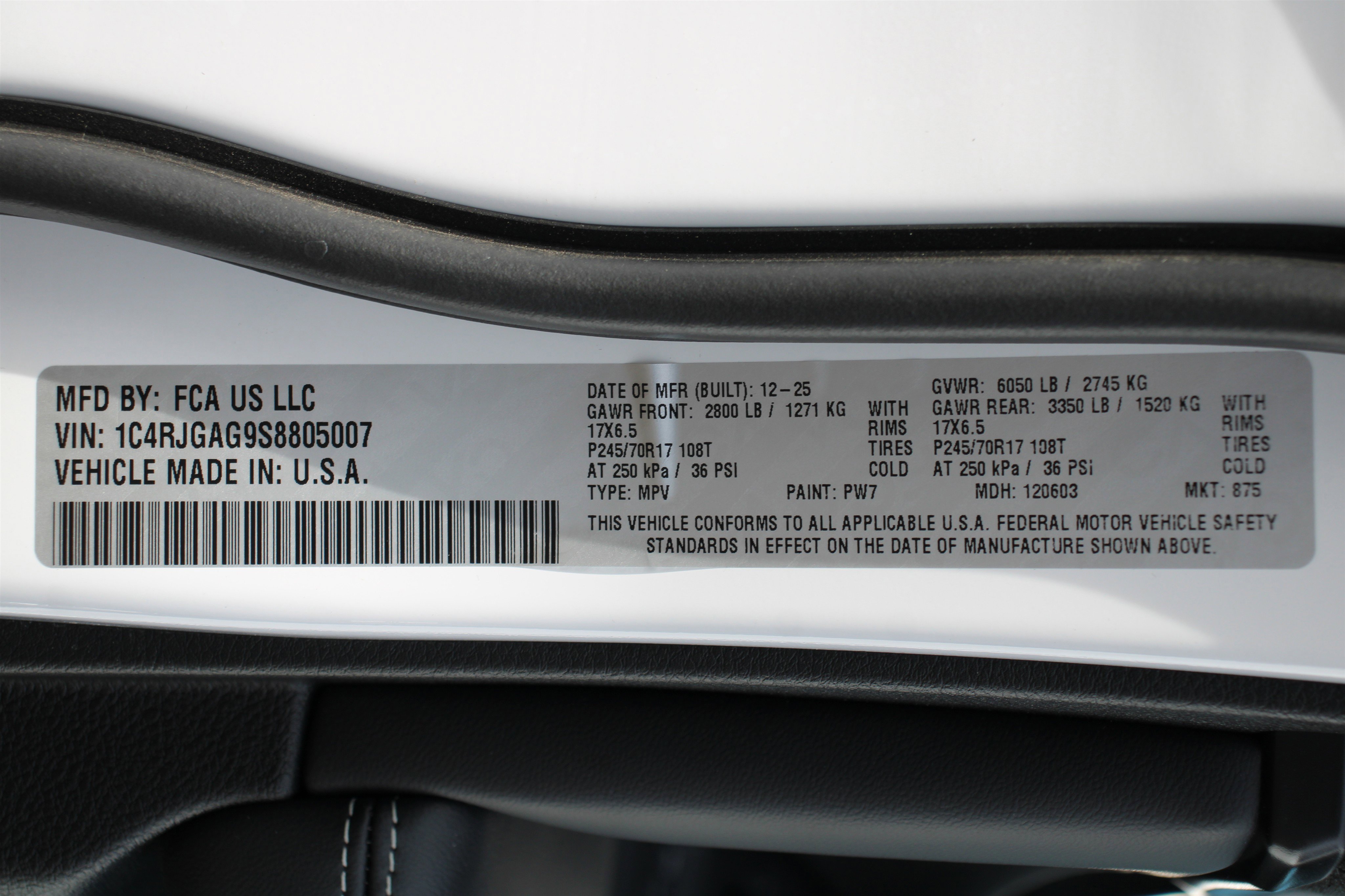 New 2025 Jeep Grand Cherokee Laredo w/ MOPAR Finishing Package image 37