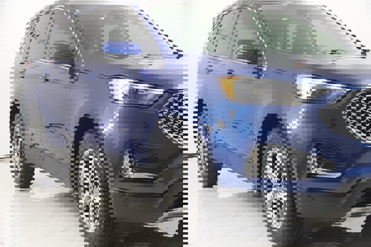 Used 2024 Ford Edge SEL w/ Convenience Package image 39