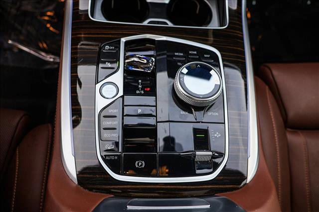 Used 2025 BMW X7 M60i AWD/4WD image 21