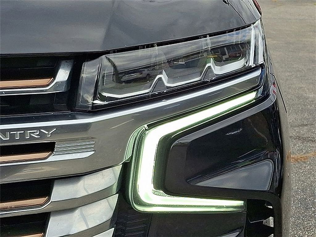 Used 2022 Chevrolet Tahoe High Country image 9