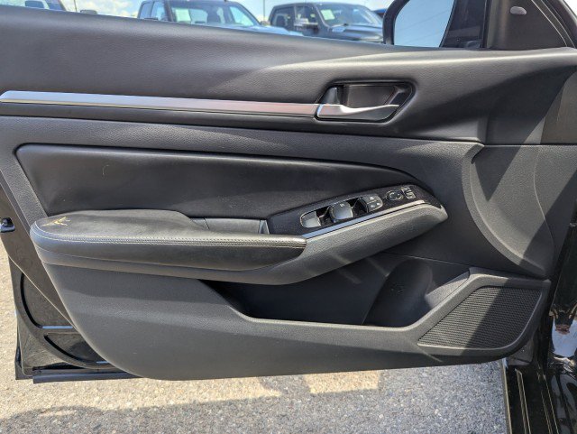 Used 2023 Nissan Altima 2.5 SV FWD image 10