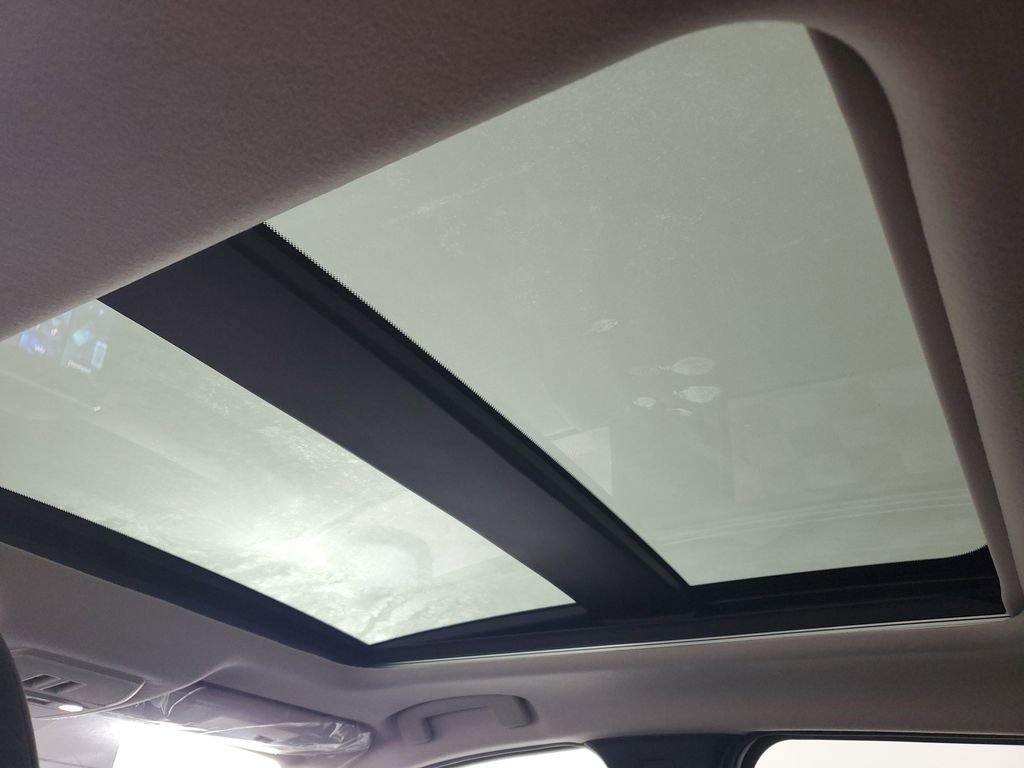 New 2026 Nissan Kicks SV w/ SV Premium Package image 16