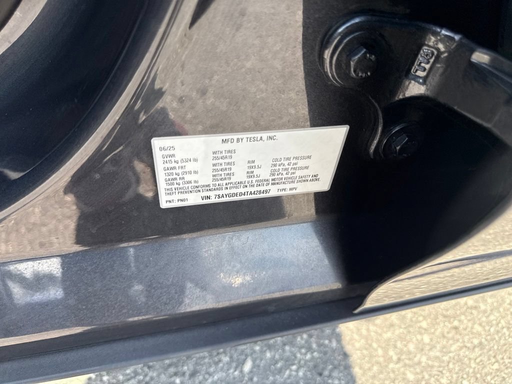 Used 2026 Tesla Model Y 2WD image 40