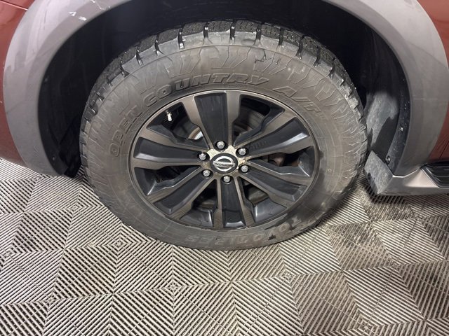 Used 2017 Nissan Armada Platinum w/ Interior Lighting Package image 51