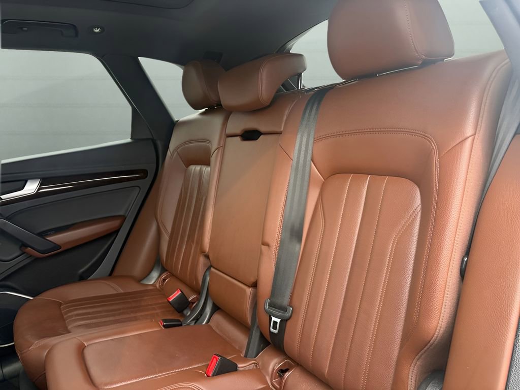 Used 2018 Audi Q5 2.0T Premium Plus w/ Premium Plus Package image 16