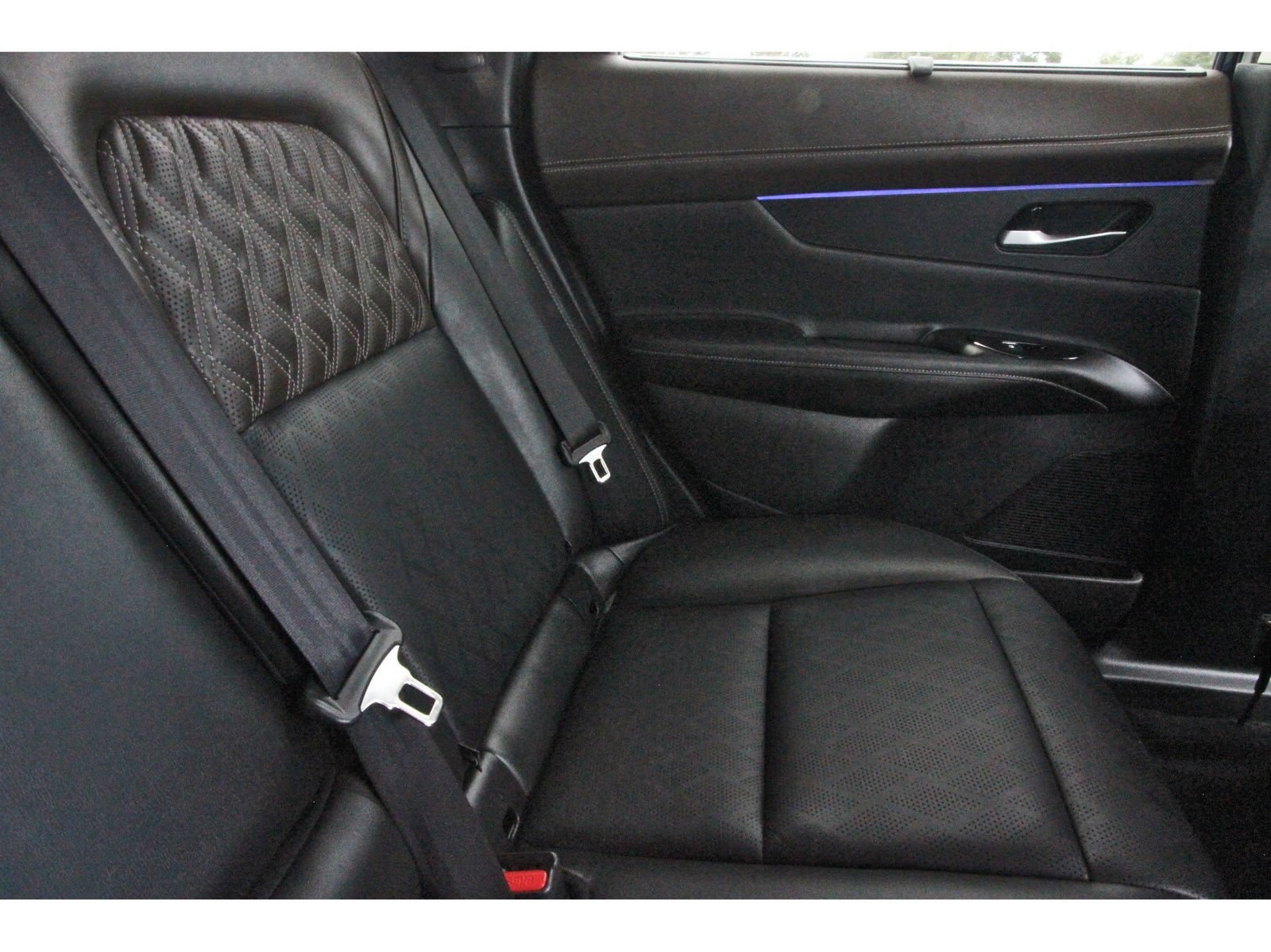 Certified 2025 Nissan Murano Platinum w/ Cargo Package AWD/4WD image 16